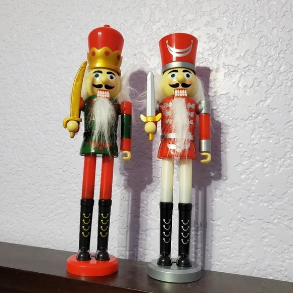 Christmas Holiday Nutcracker Soldiers Home Decor Set of 2 - Picture 1 of 7